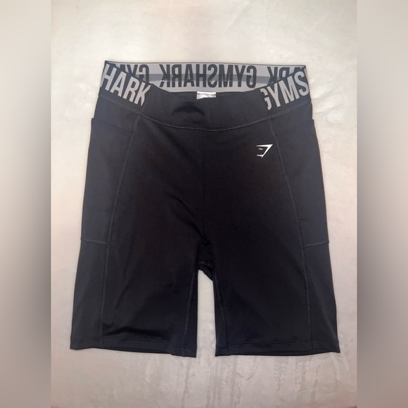 Gymshark Pants - Gymshark Black High-Waisted Pocket Biker Shorts | Size M | NWOT